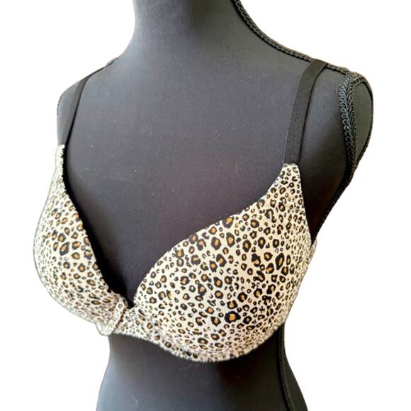 4 for $20 Sale 🎉HP!🎉Victoria's Secret Animal Print Push Up Bra (Size 34D) - Picture 2 of 5